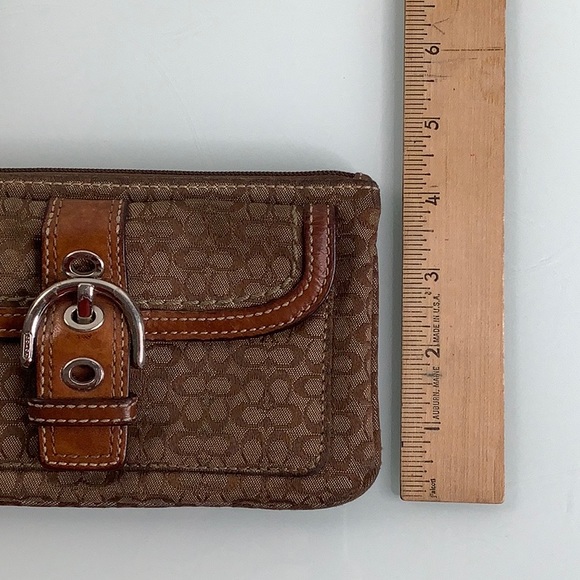 Coach Signature patter leather trim wristlet size 7.5 X 4 - Picture 11 of 13